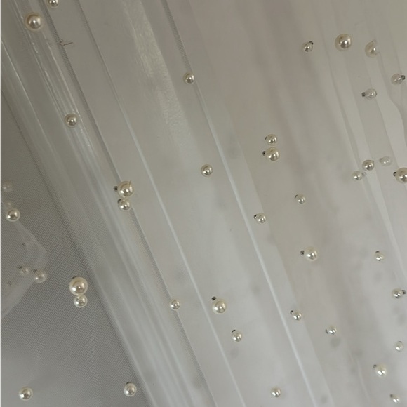 Pearl bridal robe - Picture 3 of 5